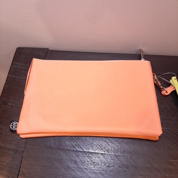 3/$20 GANZ Beyond A Bag 3 In 1 Crossbody Clutch Shoulder Bag Convertible Travel - Picture 5 of 16